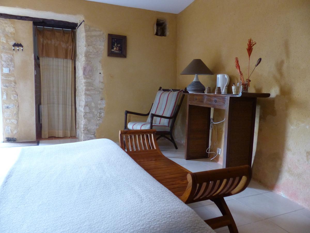 Chambres D'Hotes Les Boudines Saint-Germain-de-Belves Номер фото